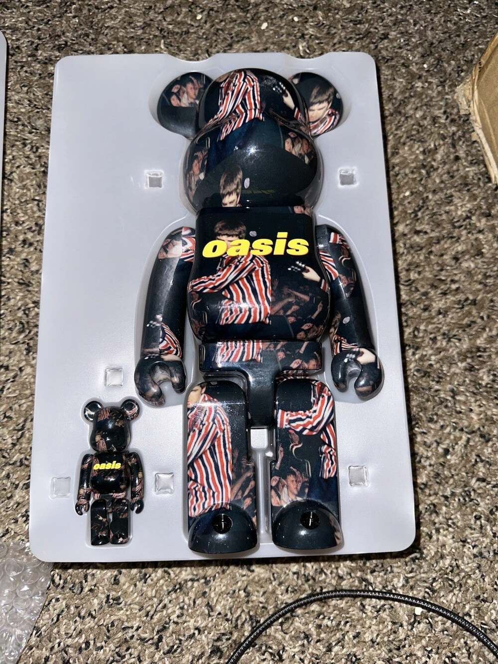 Bearbrick x Oasis Knebworth 1996 (Noel Gallagher) 100% & 400% Set